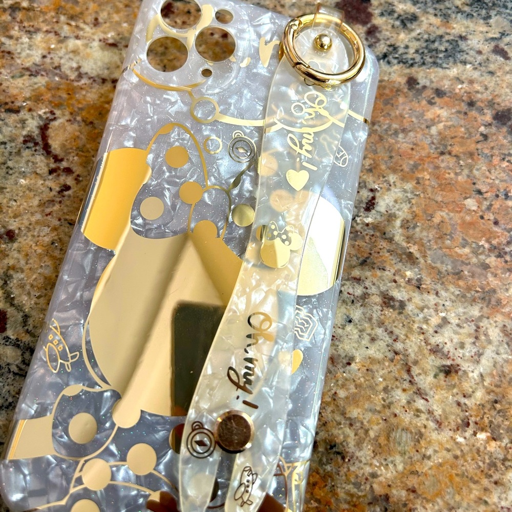 Phone cases!! - Picture 3 of 6